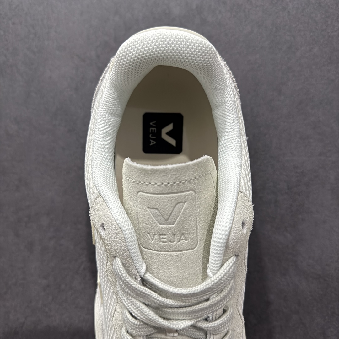 
Veja Leather Extra Sneakers 法国国民V字经典运动 板鞋 #Ins爆款 街