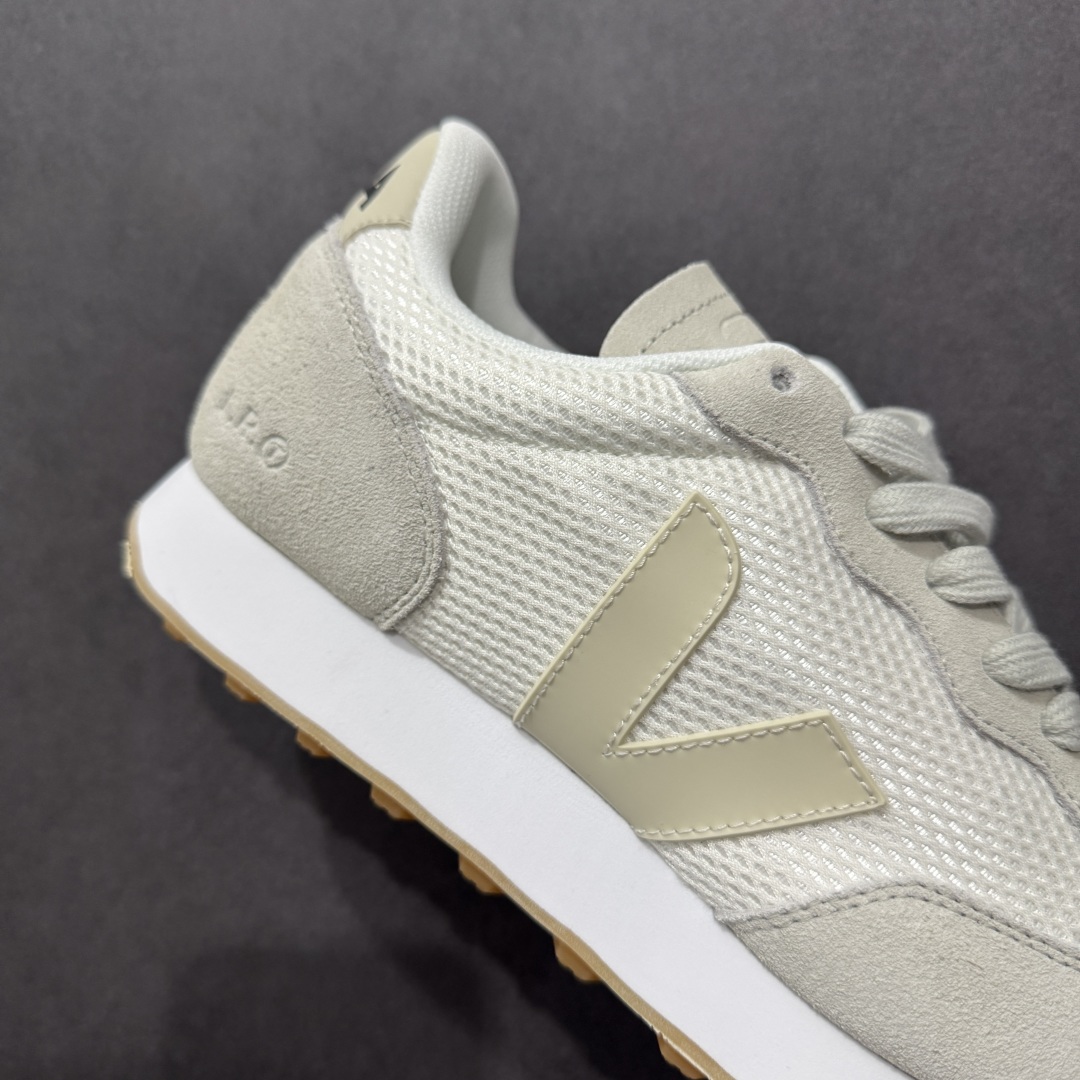  
Veja Leather Extra Sneakers 法国国民V字经典运动 板鞋 #Ins爆款 街