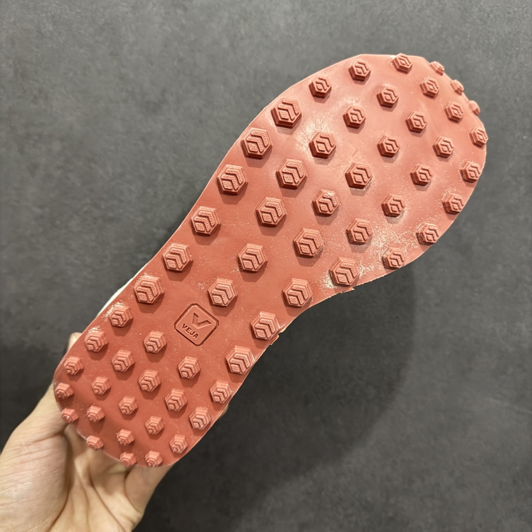  
Veja Leather Extra Sneakers 法国国民V字经典运动 板鞋 #Ins爆款 街