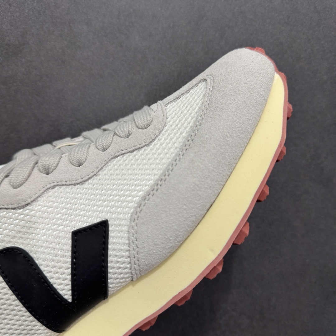  
Veja Leather Extra Sneakers 法国国民V字经典运动 板鞋 #Ins爆款 街