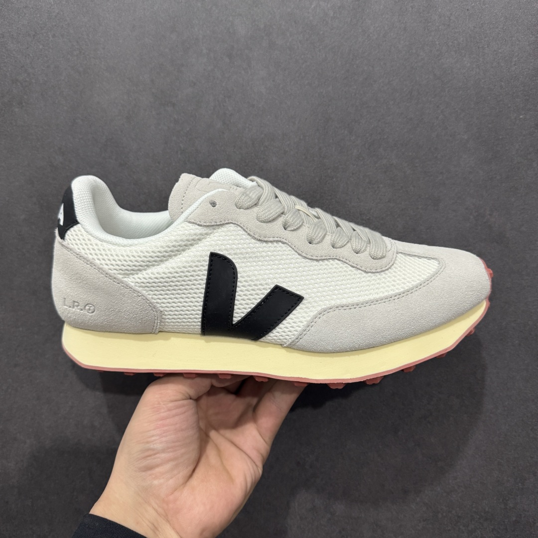  
Veja Leather Extra Sneakers 法国国民V字经典运动 板鞋 #Ins爆款 街