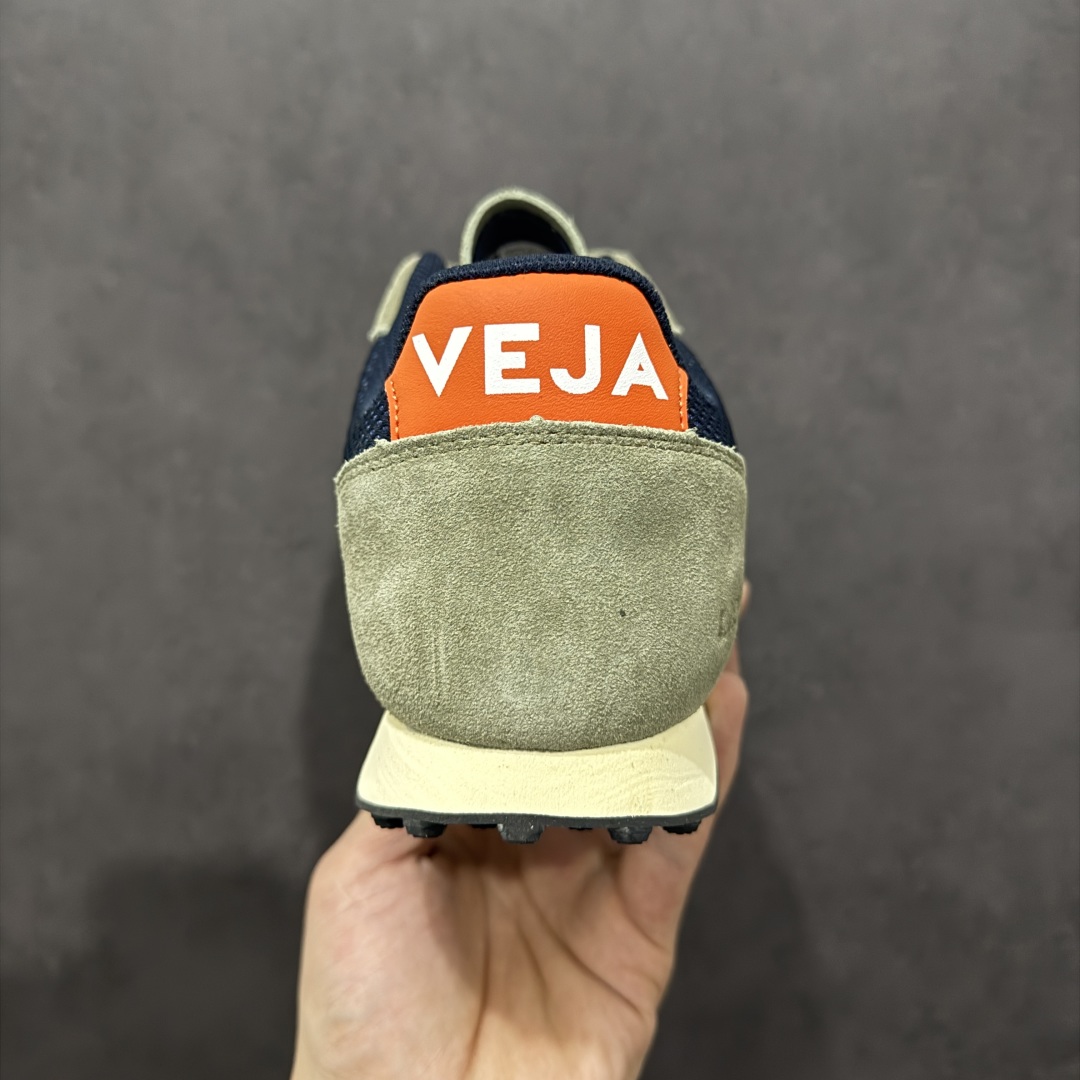  
Veja Leather Extra Sneakers 法国国民V字经典运动 板鞋 #Ins爆款 街