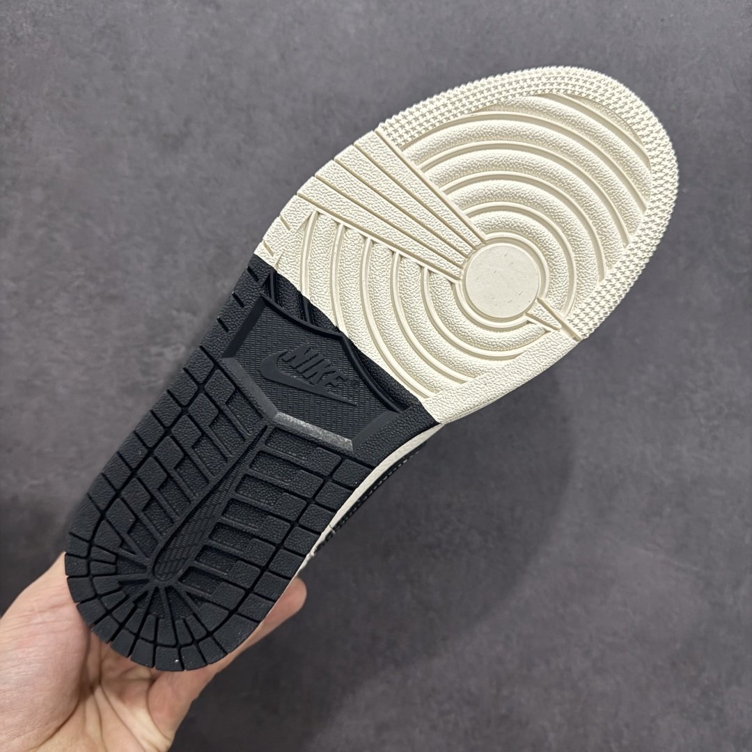 280  【定制版】Air Jordan 1 Low AJ1 乔1蛇年限定 双拼黑蛇鳞 高端定制 低帮复古篮球鞋 SJ9950-055