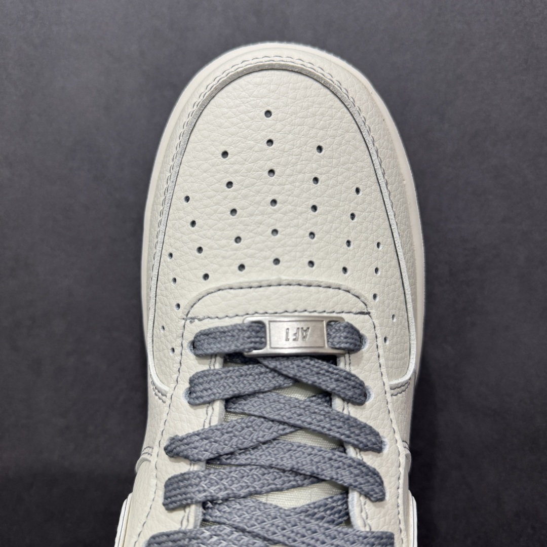 260  【定制版】Nike Air Force 1'07 Low 斯图西联名 英文灰勾 空军一号低帮休闲板鞋 HH7518-041