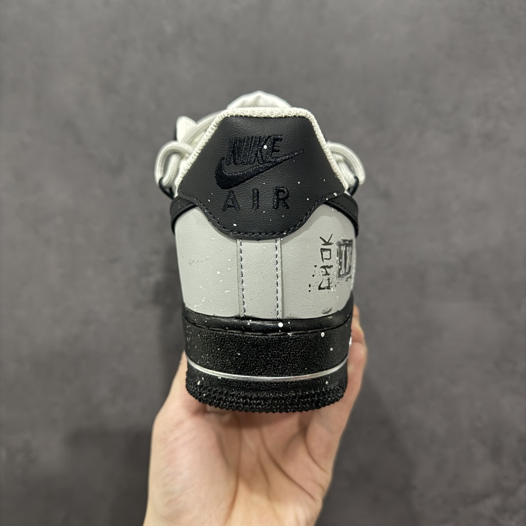 260  【定制版】Nike Air Force 1'07 Low 星际主题涂鸦手绘 空军一号低帮休闲板鞋 XV7981-476