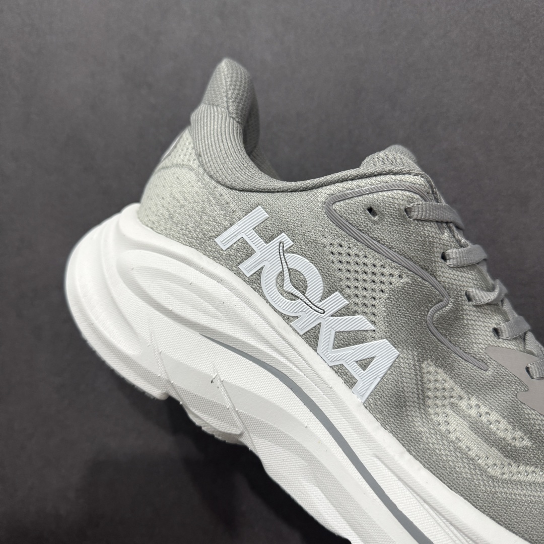  
HOKA ONE ONE 推出升级 Clifton 10 克利夫顿10代 男女士休闲跑步鞋轻量缓震运