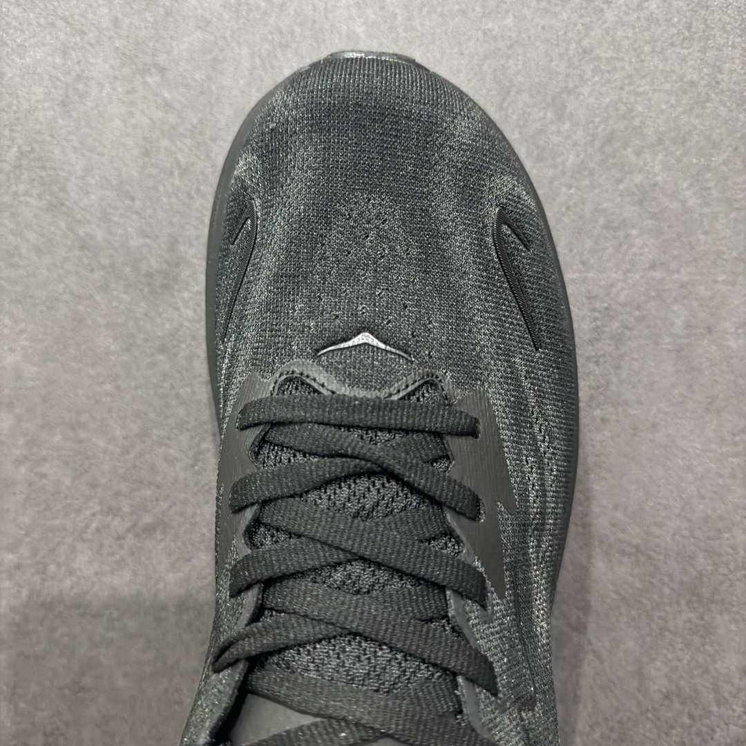  
HOKA ONE ONE 推出升级 Clifton 10 克利夫顿10代 男女士休闲跑步鞋轻量缓震运