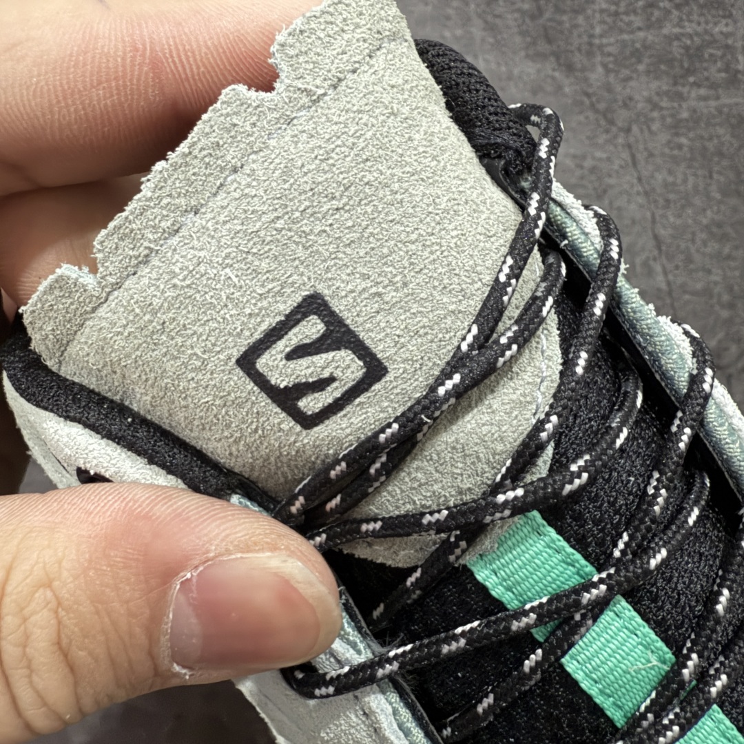 图片[6]-【绿X版】Salomon 萨洛蒙联名 X-Alp LTR系列 情侣款户外休闲运动鞋 黑色緑青色海湾绿 475961 原版购入开发 做货 这款由MM6全新演绎的X-AIp专注于其空气动力学的外观上，标志性白色与奶油色带来都市风格 鞋舌上的MM6 数字标志就像一枚手工印章，与SALOMON大胆而高科技的LOGO相得益彰 另一双则以纯粹的黑色打造，突出富质感的细节，标志性运动鞋被提炼为新的都市经典 为 SALOMON带来静谧气息 配送专柜精美包装 面料： 原版进口牛皮+透气网面 内里：原版进口透气网里 鞋底：原版开模防滑橡胶大底 底厚：4CM 尺码： 36 36.5 37.5 38 38.5 39 40 440.5 41 42 42.5 43 44 44.5 45 46-选品中心