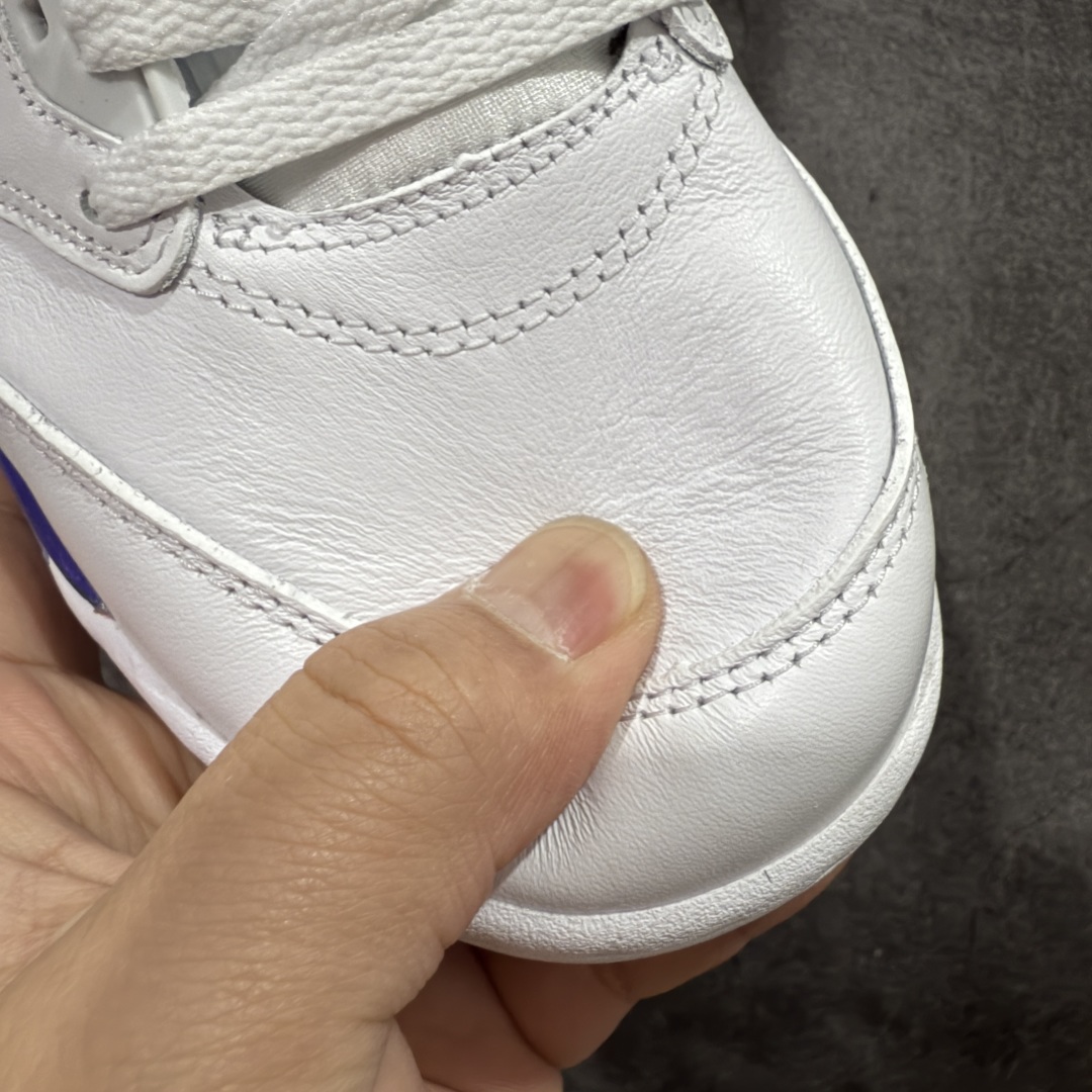 图片[5]-【XP纯原】Air Jordan 5 Retro AJ5乔5 男子文化篮球鞋 aj5白紫葡萄！货号HQ7978-100 国内一线大厂出品 匠心打造 原厂皮料原厂数据 全新纸板 模具打造 外贸 平台高端零售专供品质 品质毋庸置疑 一眼正品既视感 细节均已解码 尺码：40.5 41 42 42.5 43 44 44.5 45 46 47.5-选品中心