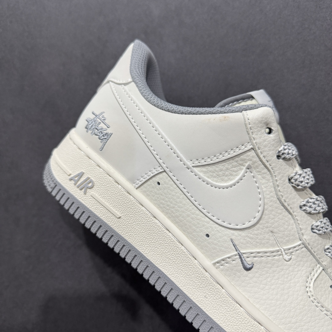 260  【定制版】Nike Air Force 1'07 Low 斯图西联名 小双勾灰底 空军一号低帮休闲板鞋 XZ6188-712