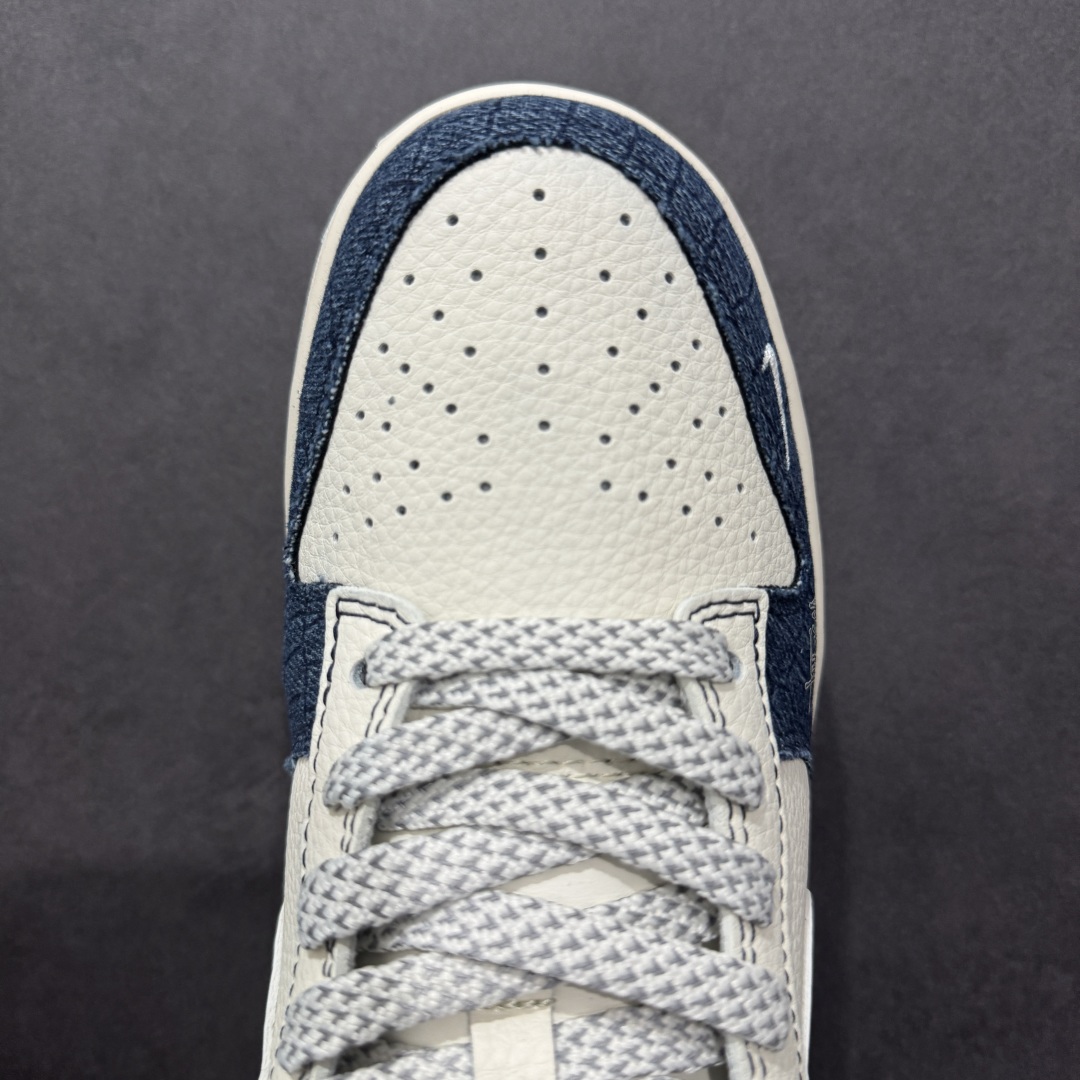 280  【定制版】Nike SB Dunk Low 斯图西联名 反光蓝牛仔 低帮休闲板鞋 ZH2598-268