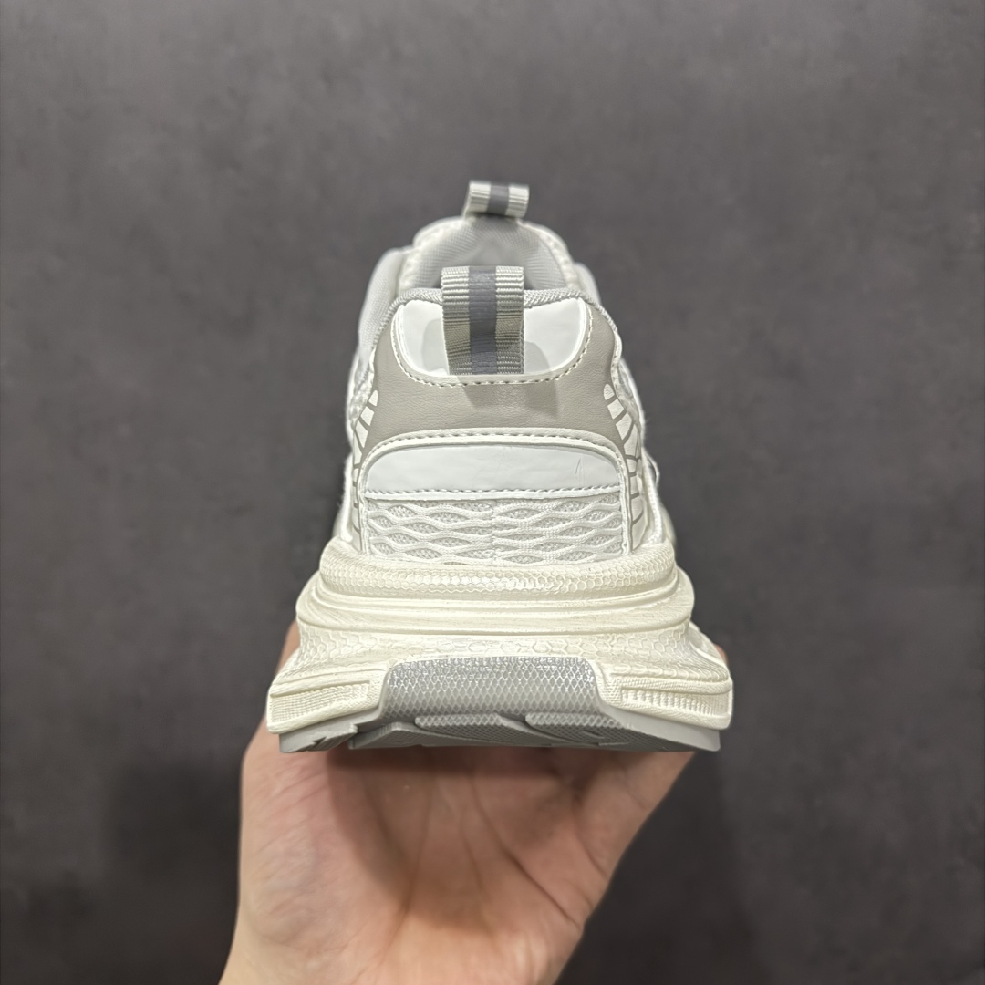 图片[4]-【广东纯原版本】GG-CC Chunky Low安哥拉红休闲运动老爹鞋系列 #广东大厂出品 完美细节 25ss春季新款 大长腿 时髦look轻松定格 不费力展现率性氛围 酷帅机能风不规则设计大底 GGCC 白灰粉色拼色造型设计 轻便舒适百搭 不管怎么搭都敲好看~ 尺码： 35 36 37 38 39 40-选品中心