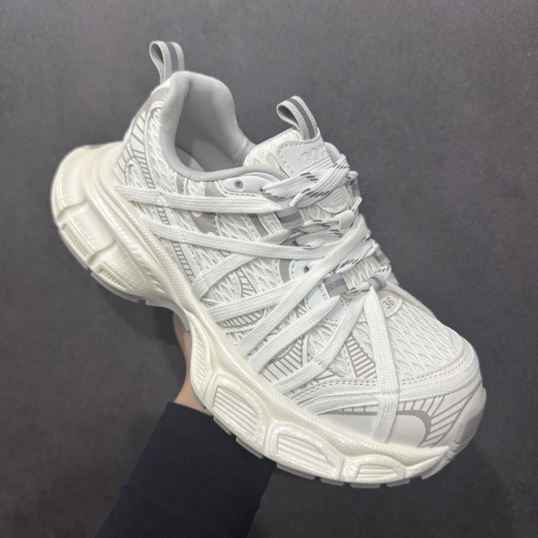 图片[3]-【广东纯原版本】GG-CC Chunky Low安哥拉红休闲运动老爹鞋系列 #广东大厂出品 完美细节 25ss春季新款 大长腿 时髦look轻松定格 不费力展现率性氛围 酷帅机能风不规则设计大底 GGCC 白灰粉色拼色造型设计 轻便舒适百搭 不管怎么搭都敲好看~ 尺码： 35 36 37 38 39 40-选品中心