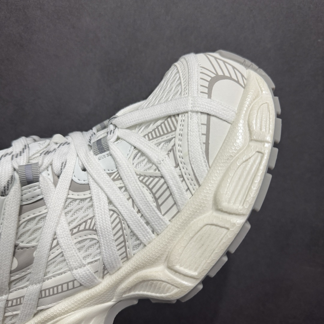 图片[5]-【广东纯原版本】GG-CC Chunky Low安哥拉红休闲运动老爹鞋系列 #广东大厂出品 完美细节 25ss春季新款 大长腿 时髦look轻松定格 不费力展现率性氛围 酷帅机能风不规则设计大底 GGCC 白灰粉色拼色造型设计 轻便舒适百搭 不管怎么搭都敲好看~ 尺码： 35 36 37 38 39 40-选品中心