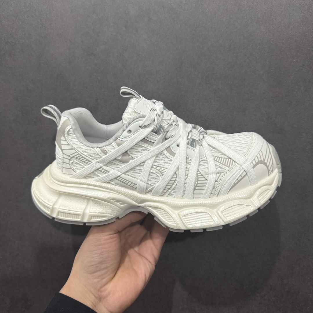 【广东纯原版本】GG-CC Chunky Low安哥拉红休闲运动老爹鞋系列 #广东大厂出品 完美细节 25ss春季新款 大长腿 时髦look轻松定格 不费力展现率性氛围 酷帅机能风不规则设计大底 GGCC 白灰粉色拼色造型设计 轻便舒适百搭 不管怎么搭都敲好看~ 尺码: 35 36 37 38 39 40-选品中心