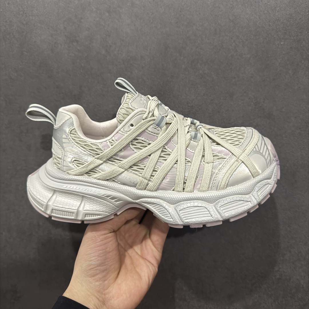 【广东纯原版本】GG-CC Chunky Low安哥拉红休闲运动老爹鞋系列 #广东大厂出品 完美细节 25ss春季新款 大长腿 时髦look轻松定格 不费力展现率性氛围 酷帅机能风不规则设计大底 GGCC 白灰粉色拼色造型设计 轻便舒适百搭 不管怎么搭都敲好看~ 尺码: 35 36 37 38 39 40-选品中心