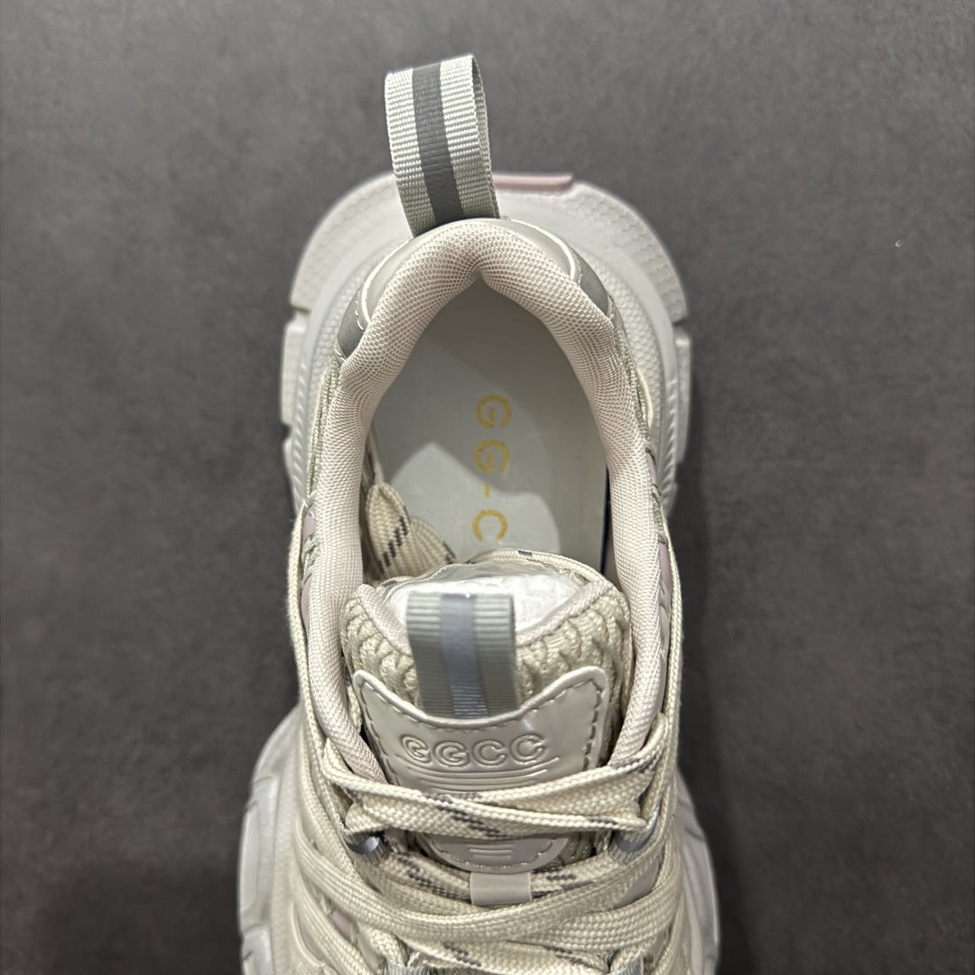 图片[7]-【广东纯原版本】GG-CC Chunky Low安哥拉红休闲运动老爹鞋系列 #广东大厂出品 完美细节 25ss春季新款 大长腿 时髦look轻松定格 不费力展现率性氛围 酷帅机能风不规则设计大底 GGCC 白灰粉色拼色造型设计 轻便舒适百搭 不管怎么搭都敲好看~ 尺码： 35 36 37 38 39 40-选品中心