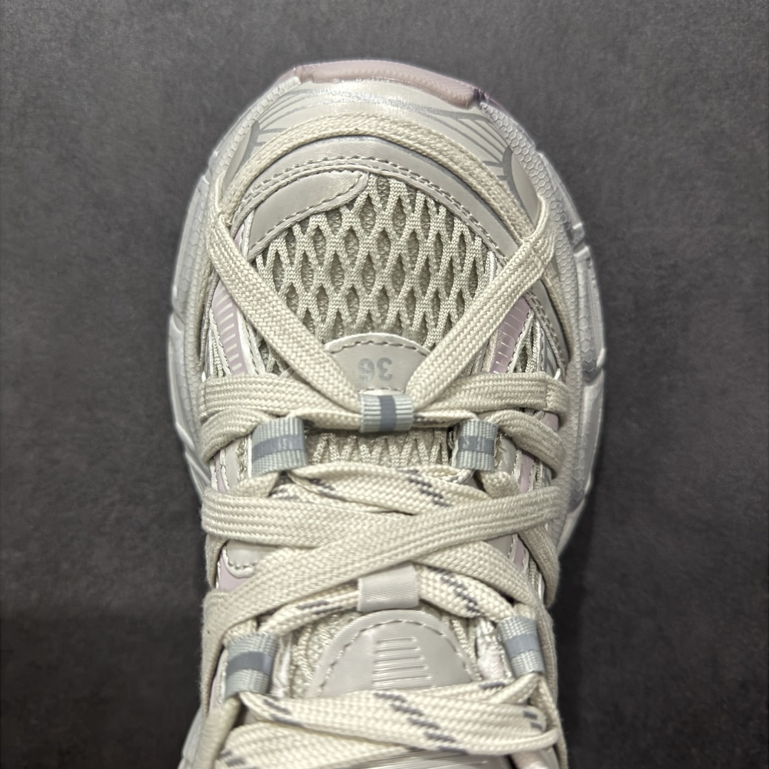 图片[8]-【广东纯原版本】GG-CC Chunky Low安哥拉红休闲运动老爹鞋系列 #广东大厂出品 完美细节 25ss春季新款 大长腿 时髦look轻松定格 不费力展现率性氛围 酷帅机能风不规则设计大底 GGCC 白灰粉色拼色造型设计 轻便舒适百搭 不管怎么搭都敲好看~ 尺码： 35 36 37 38 39 40-选品中心