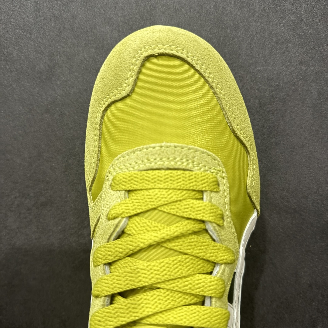图片[8]-【公司级】Onitsuka 鬼冢虎 Serrano系列 潮流舒适轻便生活休闲鞋 鞋面采用翻毛皮和牛津布面设计制作，透气性好，包裹感很强。 鞋底采用防滑耐磨橡胶大底，脚感轻便舒适。鞋掌做了加宽处理，穿着更加舒适。 尺码：36 37 37.5 38 39 39.5 40 40.5 41.5 42 42.5 43.5 44 45-选品中心