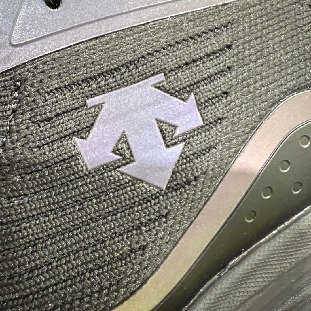 图片[4]-【莞顶纯原版】迪桑特Descente Running 跑步系列 针织“黑武士” ·佛山大厂出品 99%还原度 ·独立私模开发，只为真正还原zp · 私人定制原版鞋面，舒适透气更好定型 ·城市通勤/运动健身/轻户外徒步 ·黑色系潮鞋还有机能风的设计感 ·原版开发大底，脚感特别轻盈 尺码：39 40 41 42 43 44-选品中心