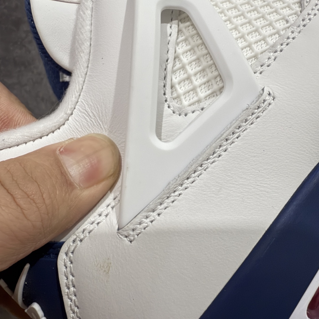 图片[4]-【原厂版】NK SB x Air Jordan AJ4 联名海军蓝 白蓝 DR5415-100 全新升级改良 原鞋原楦原纸板同源开发 完美呈现乔4的版型 内侧正确双色网格 还原细节 原厂皮料 正确气垫颜色 正确网格工艺 正确拉帮工艺 全鞋原装材料制作 原档案原模具打造 支持全方位与正品对比 尺码：40 40.5 41 42 42.5 43 44 44.5 45 46 47.5-选品中心