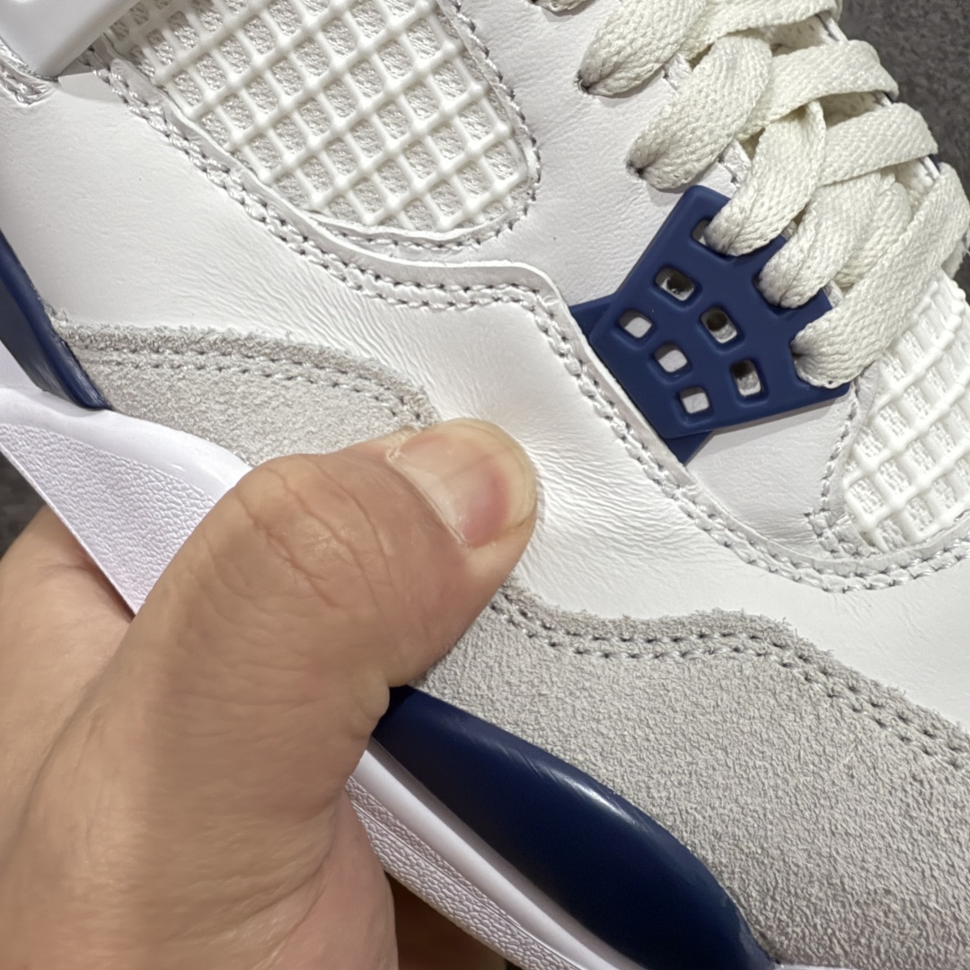 图片[3]-【原厂版】NK SB x Air Jordan AJ4 联名海军蓝 白蓝 DR5415-100 全新升级改良 原鞋原楦原纸板同源开发 完美呈现乔4的版型 内侧正确双色网格 还原细节 原厂皮料 正确气垫颜色 正确网格工艺 正确拉帮工艺 全鞋原装材料制作 原档案原模具打造 支持全方位与正品对比 尺码：40 40.5 41 42 42.5 43 44 44.5 45 46 47.5-选品中心