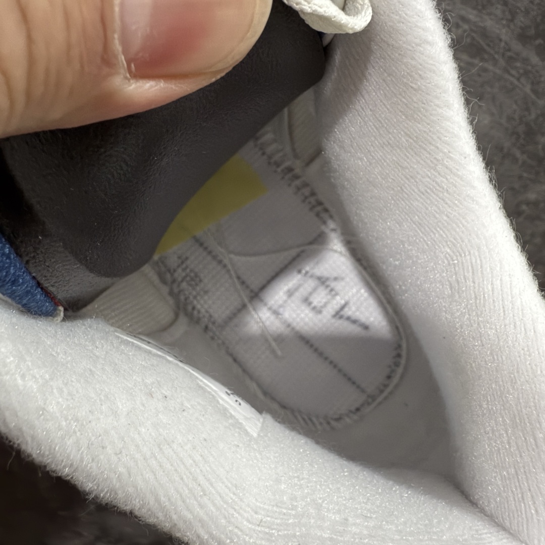 图片[8]-【原厂版】NK SB x Air Jordan AJ4 联名海军蓝 白蓝 DR5415-100 全新升级改良 原鞋原楦原纸板同源开发 完美呈现乔4的版型 内侧正确双色网格 还原细节 原厂皮料 正确气垫颜色 正确网格工艺 正确拉帮工艺 全鞋原装材料制作 原档案原模具打造 支持全方位与正品对比 尺码：40 40.5 41 42 42.5 43 44 44.5 45 46 47.5-选品中心