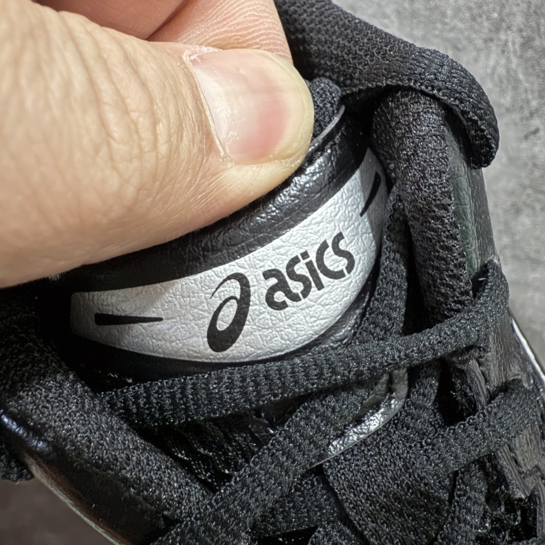 图片[6]-【总裁版】 ASICS GEL-KAYANO 14 亚瑟士系列轻量缓震休闲运动跑步鞋 市场天花板品质 鞋型细节秒杀市场流通版本 知名大厂出品 原版开发 细节完美把控 独家私模五层组合大底 原厂定制缓震硅胶加持 原盒原配 官方四联吊牌 一比一同步原鞋工艺和用料 后跟一样采用了GEL缓震胶 整体系列设计非常的科技感！ 锻炼跑步的同时让你一样时尚百搭！ 设计师 Hidenori Yamashita 以「Flash」一词为灵感，创造出未来感金属色鞋面，改造升级内在性能，由内而外全面革新，为 GEL-KAYANO 家族传承及经典跑鞋文化的延续，创下里程碑式作品。ASICS GEL – KAYANO 14 跑鞋重新诠释了复古的跑步形状，并以其 2000 年代后期的美学理念重新铺装，银色与蓝色的鞋面极为高档.网面铺陈与鞋面、鞋头多处细节位增添了透气性。ASICS GEL – KAYANO 14的鞋后跟部中底上以及多密度耐磨鞋底增加了 GEL 缓震胶，提供高抗冲击性、缓冲性、可保护脚部免受地面冲击的影响，穿着舒适性十足「入手同款」 尺码：36 37 37.5 38 39 39.5 40.5 41.5 42 42.5 43.5 44 45 46-选品中心