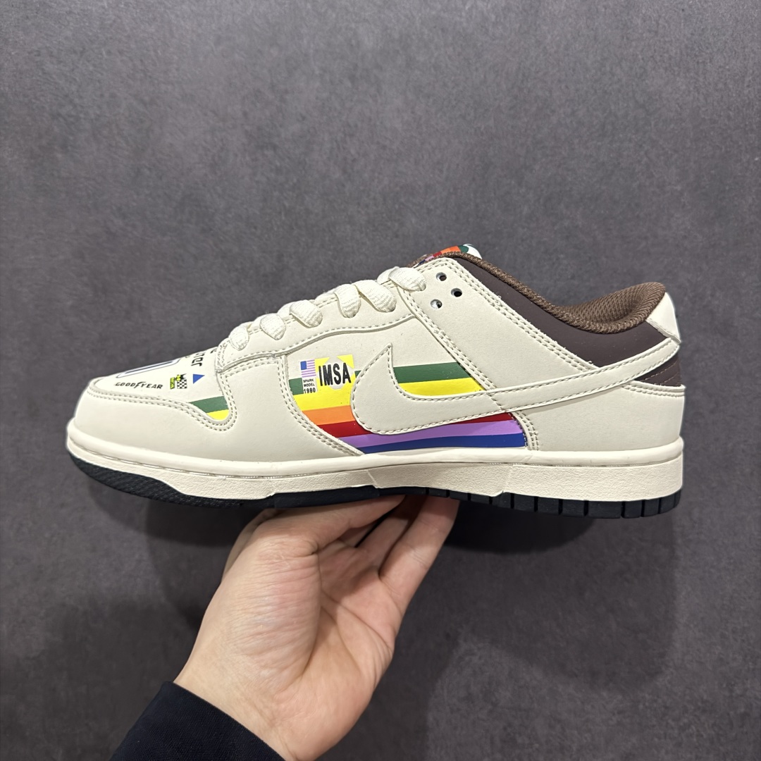  
【定制版】Nike SB Dunk Low 苹果配色 低帮休闲运动滑板板鞋 MU0232-368 
