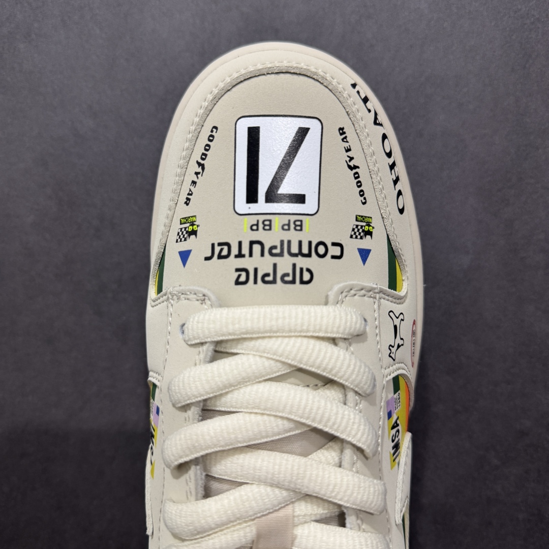  
【定制版】Nike SB Dunk Low 苹果配色 低帮休闲运动滑板板鞋 MU0232-368 
