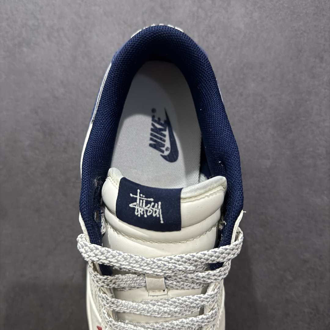  
【定制版】Nike SB Dunk Low x Stussy 白蓝小钩满天星
纯原大厂出品 极力推荐