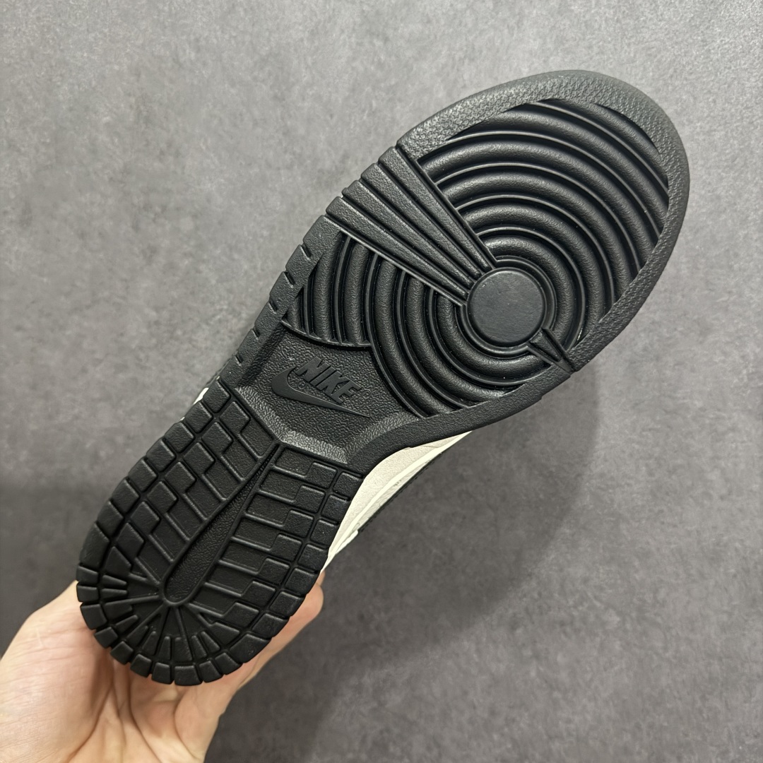  
【定制版】Nike SB Dunk Low x Stussy 白黑小钩满天星
纯原大厂出品 极力推荐