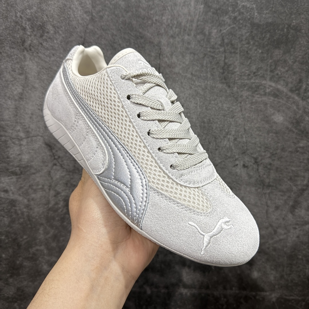 图片[3]-【YH纯原版】 Puma Roma M Motorsport 彪马罗马阿莫尔系列低帮复古运动休闲赛车跑鞋 系列 全头层原厂反毛皮 全球知名运动品牌PUMA宝马赛车系列，融合了宝马车队的标志性配色，以趣味十足又前卫复古的设计引领潮流，将赛道精神融入街头时尚，开启前卫竞速之旅。自1978年巴伐利亚车队走上世界舞台，宝马赛车就在全球汽车制造和赛车运动领域留下了浓墨重彩的一笔。全新的两款BMW MMS Roma与BMW MMS Speedboat鞋款，均从宝马车型中汲取灵感。以黑或白为底色，融入经典配色，主打前卫复古风。Roma鞋款的鞋侧以复古的流线造型，缀以宝马经典Logo，巧妙吸睛；而Speedcat鞋款以亮眼三色条纹元素缀以舒适鞋面，赋予了独特的个性美学，演绎赛车的无尽能量。 黑色 货号：403902-01 号码 ：35.5-45-选品中心