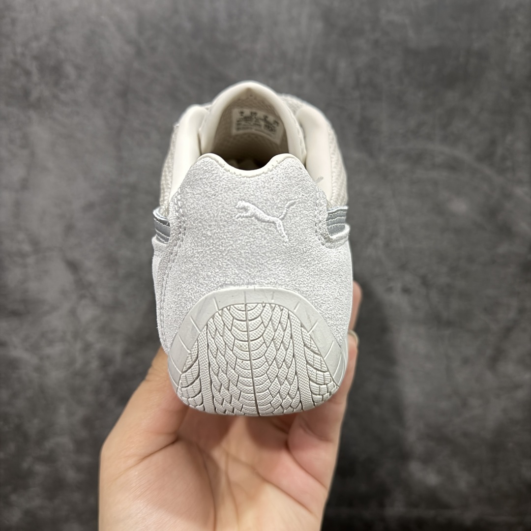 图片[4]-【YH纯原版】 Puma Roma M Motorsport 彪马罗马阿莫尔系列低帮复古运动休闲赛车跑鞋 系列 全头层原厂反毛皮 全球知名运动品牌PUMA宝马赛车系列，融合了宝马车队的标志性配色，以趣味十足又前卫复古的设计引领潮流，将赛道精神融入街头时尚，开启前卫竞速之旅。自1978年巴伐利亚车队走上世界舞台，宝马赛车就在全球汽车制造和赛车运动领域留下了浓墨重彩的一笔。全新的两款BMW MMS Roma与BMW MMS Speedboat鞋款，均从宝马车型中汲取灵感。以黑或白为底色，融入经典配色，主打前卫复古风。Roma鞋款的鞋侧以复古的流线造型，缀以宝马经典Logo，巧妙吸睛；而Speedcat鞋款以亮眼三色条纹元素缀以舒适鞋面，赋予了独特的个性美学，演绎赛车的无尽能量。 黑色 货号：403902-01 号码 ：35.5-45-选品中心