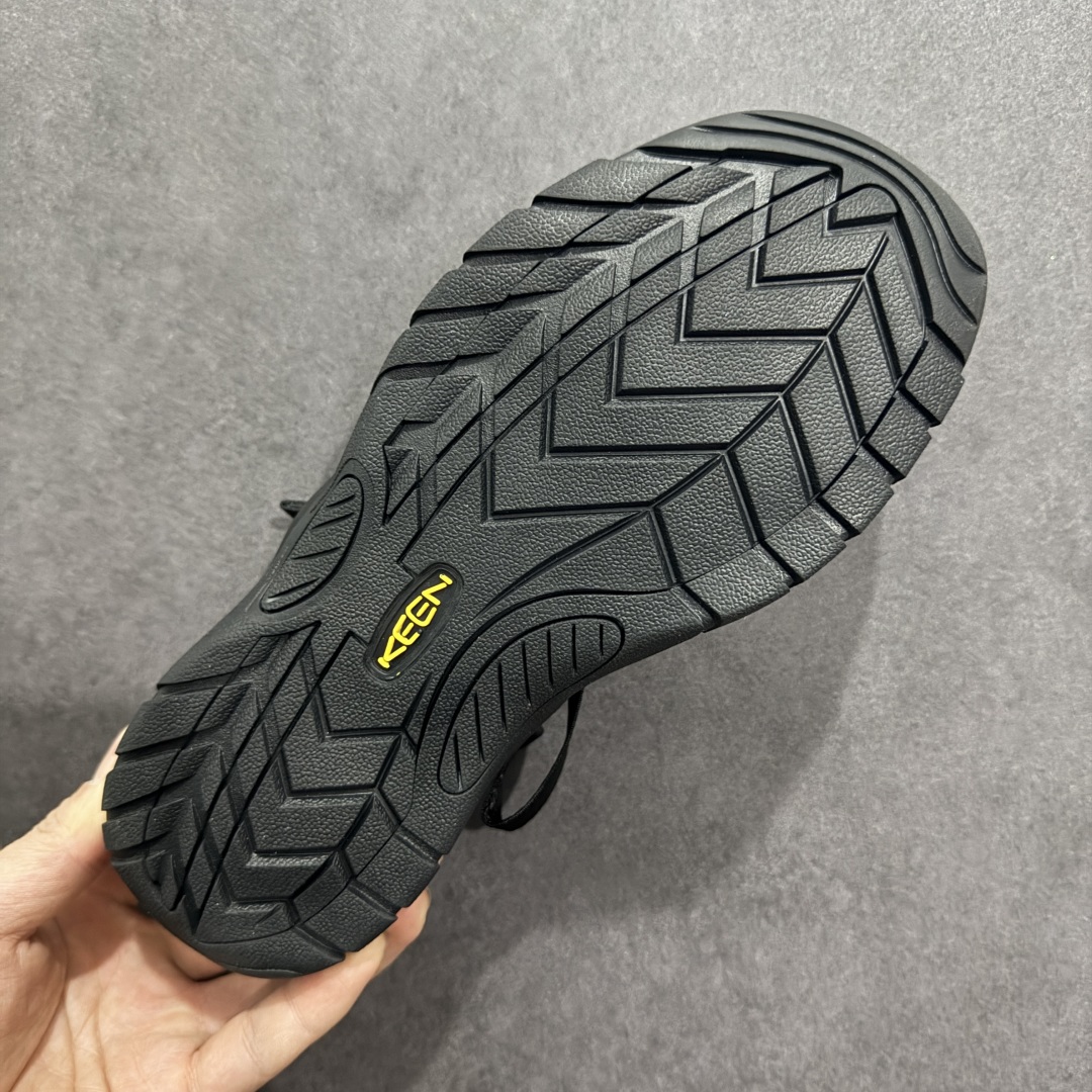 图片[9]-【公司级】科恩KEEN Zerraport 2 户外舒适百搭轻便休闲露营徒步耐磨 溯溪鞋，夏季凉鞋，包裹脚趾的设计，每一步都安心行走。标志性的 KEEN 贴合度，前脚掌空间宽敞，脚趾可自由伸展，这个夏天，无论陆地行走，还是野外溯溪入手这双宝藏凉鞋都在适合不过啦~ 尺码：35 36 37 38 40 41 42 编码： MZ230250-选品中心