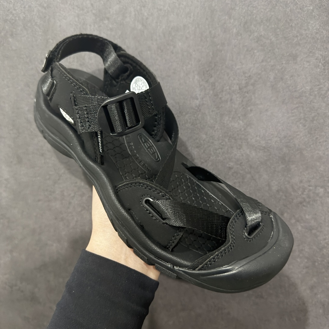 图片[3]-【公司级】科恩KEEN Zerraport 2 户外舒适百搭轻便休闲露营徒步耐磨 溯溪鞋，夏季凉鞋，包裹脚趾的设计，每一步都安心行走。标志性的 KEEN 贴合度，前脚掌空间宽敞，脚趾可自由伸展，这个夏天，无论陆地行走，还是野外溯溪入手这双宝藏凉鞋都在适合不过啦~ 尺码：35 36 37 38 40 41 42 编码： MZ230250-选品中心