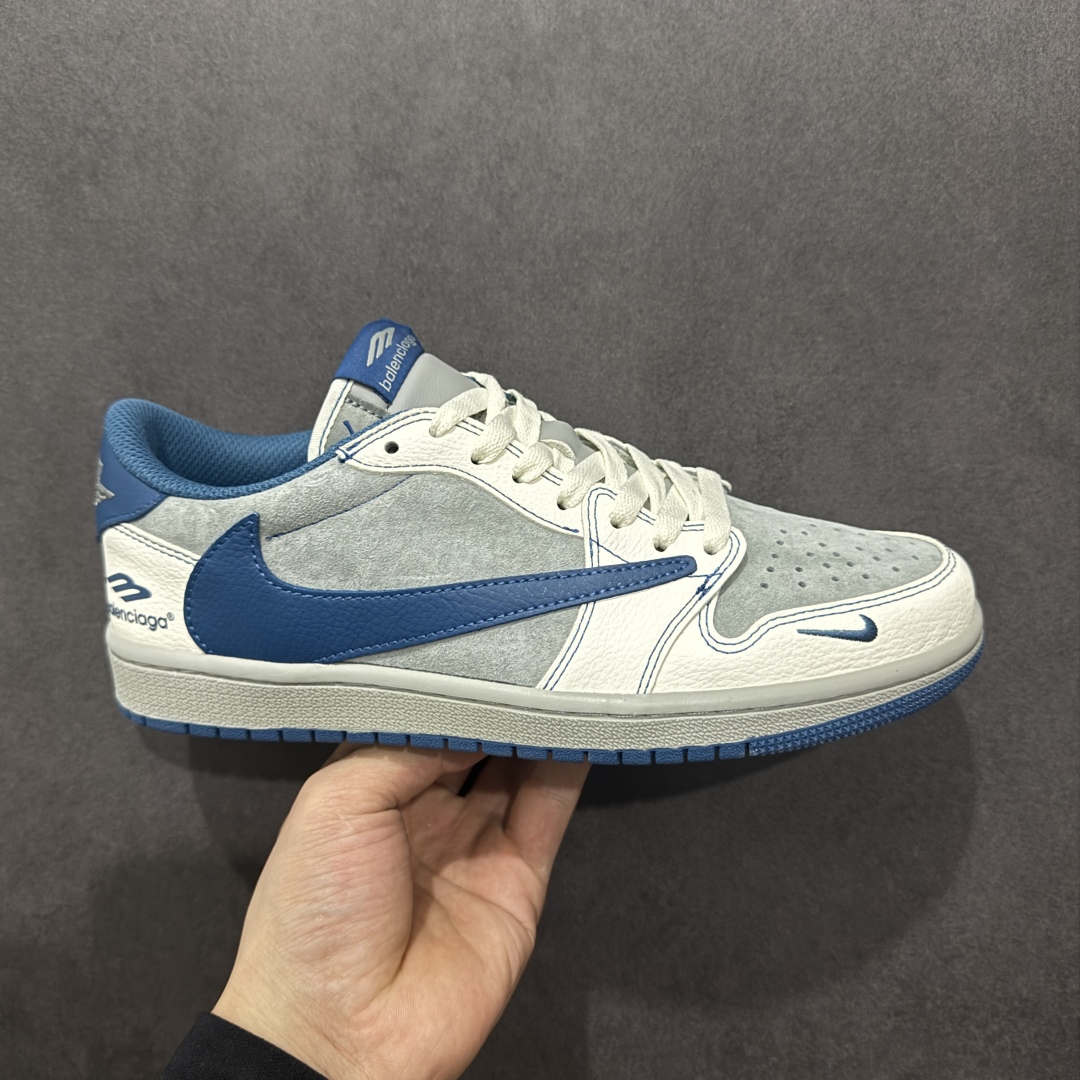 260  【定制版】海外爆款限量发售Travis Scott x Fragment Design x Jordan Air Jordan 1 Low OG SP  “巴黎世家联名---奶白猪八灰蓝勾”   XD1568-105