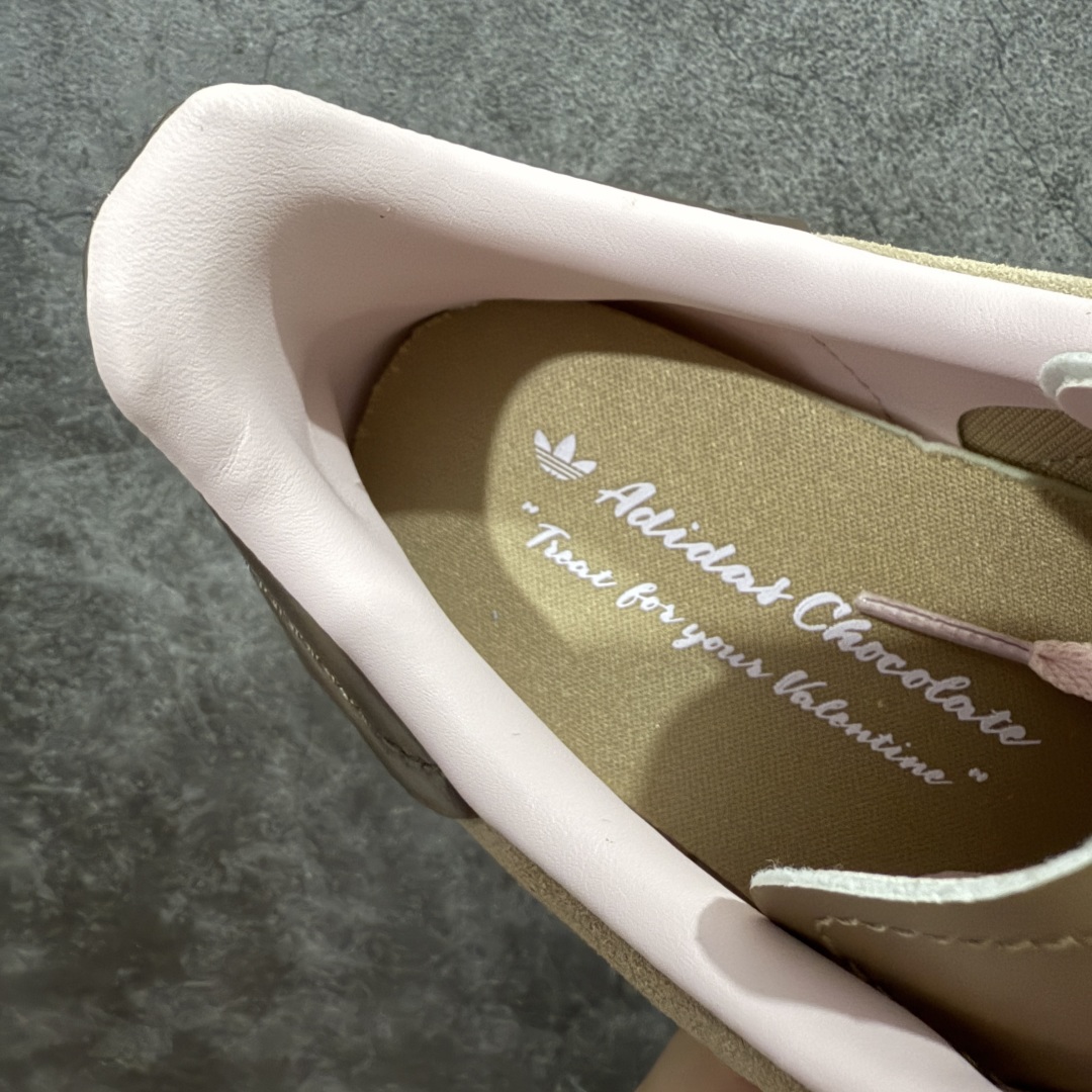 图片[8]-【T版纯原跑量】AD Original Gazelle Indoor Trainers 瞪羚室内鞋系列低帮复古百搭休闲运动德训风板鞋 JR8028 同价位中品质最佳 最优选择版本 原厂翻毛皮料 翻毛效果 卡色与原版无差别 正确半透大底 大底厚度质感比市面好很多 完美版型 实拍可感受 随意对比可匹敌任何价位品质 全套原纸板楦头开发 每道工序同步公司流程 确保原汁原味 中底原厂特供纳米纤维板 区别市面劣质纸板中底 原厂海玻璃鞋垫 中置乳胶足弓支撑垫 正确3/2横条宽版背胶 一比一鞋头弧度高度鞋身弧度 烫金亮度高频深浅同步原鞋 原厂港宝加持定型后跟R度完美 原厂高频磨具加持 Logo字体 凹凸明显 轮廓分明 描漆定位精准 三道杠为尖角45°锯齿状 高频立体感很强 区别圆形锯齿 已最大程度还原公司 欢迎对比 尺码：35.5 36 36.5 37 38 38.5 39 40 40.5 41 42 42.5 43 44 44.5 45-选品中心