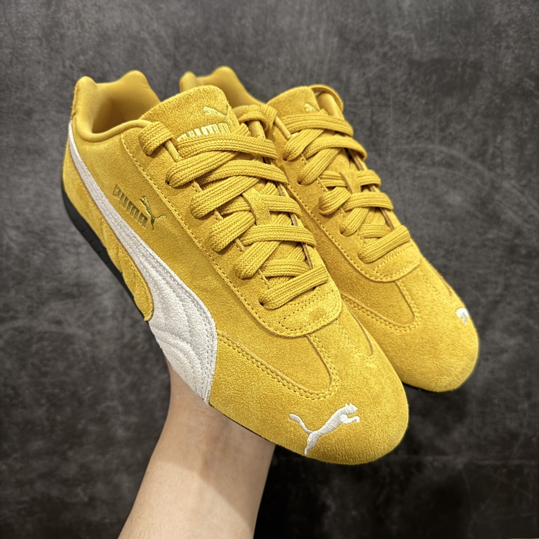 【Top纯原版】彪马PUMA Speedcat Archive Speed Cat系列美拉德风 舒适百搭 防滑耐磨 低帮 生活休闲鞋 男女同款 黄色 398846-06 目前市场最优版本 无论是版型 细节 烫金走线 完全碾压市场任意版本 欢迎对比🆚 工厂耗时3个月开发 原装档案原数据纸版楦型 采用固色翻毛皮鞋面材质(正确二次成型\'猛帮\'成型工艺🆚区别市面版本!!) 外置原数据开发轻量耐磨橡胶大底💪🏻 全球知名运动品牌PUMA宝马赛车系列 融合了宝马车队的标志性配色 以趣味十足又前卫复古的设计引领潮流 将赛道精神融入街头时尚 开启前卫竞速之旅 主打前卫复古风 Roma鞋款的鞋侧以复古的流线造型 缀以宝马经典Logo 巧妙吸睛 而Speedcat鞋款以亮眼三色条纹元素缀以舒适鞋面 赋予了独特的个性美学 演绎赛车的无尽能量 尺码:36-45-选品中心