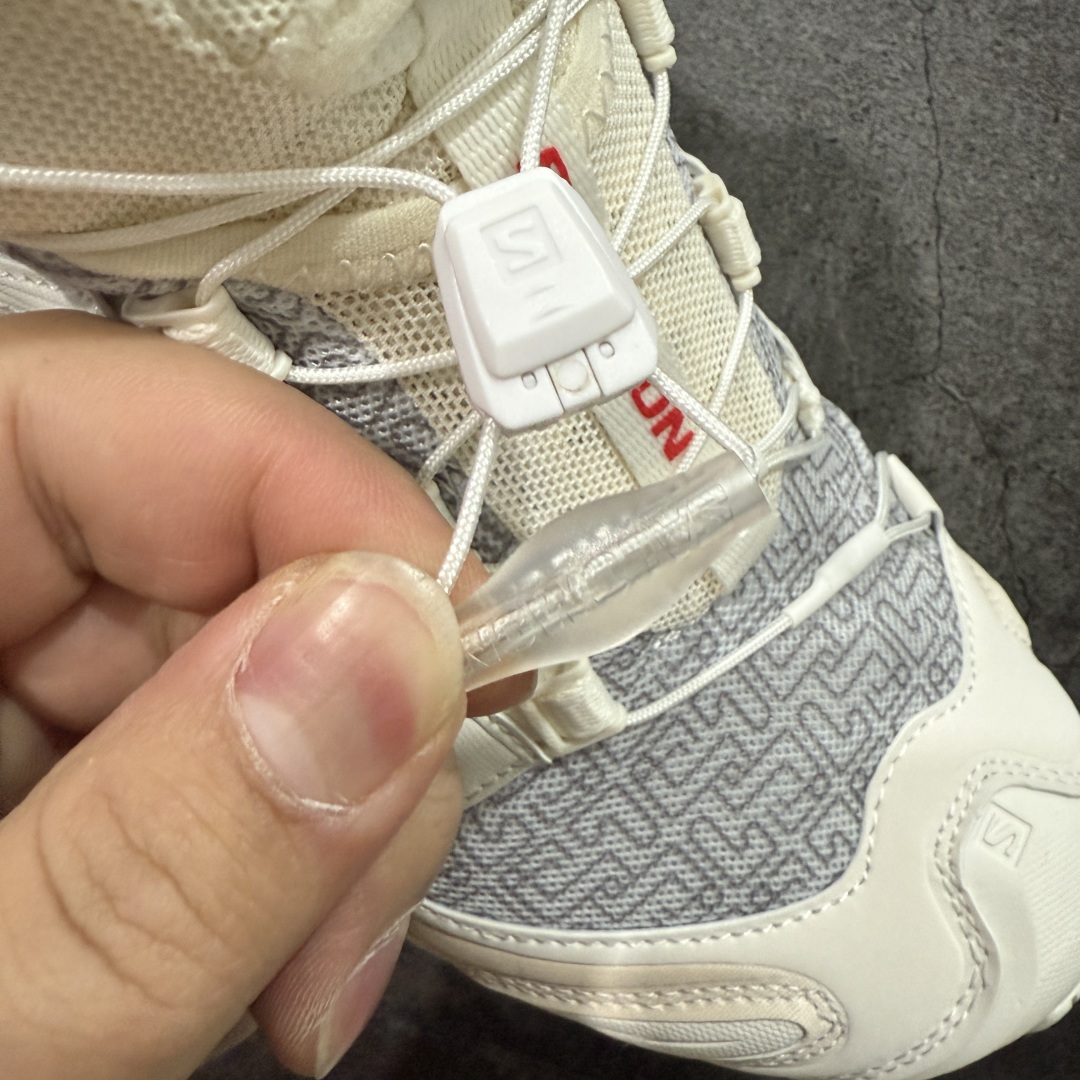 图片[9]-【绿x版】SALOMON XA Pro 3D ADV 萨洛蒙潮流越野机能户外功能鞋 蛇年限定 478481 新配色出货 纯原外贸平台特供订单 耗时半年巨作 全套原纸板楦头开发 原厂特供网布配套加持 确保原汁原味 完美呈现版型 原档数据独家私模五层组合大底 男女鞋同步官方开发至46.5 原装Ortholite轻量化鞋垫 中底布带钢印编号 原厂TPU锁扣 进口港宝加持 后跟自然饱满 还原公司包裹性 鞋面采用SENSIFT贴合技术 全方位贴合包裹脚型 鞋跟部鞋底牵引设计 提供强大的抓地性能 更适应野外崎岖不平的道路 其3D ADVANCED CHASSIS底盘 材料轻量大化 钉齿设计更具稳定性 防护性 鞋底易磨损区运用CONTAGRIP高耐磨材料 应对城市硬质路面长距离跑考验 尺码：36 36.5 37.5 38 38.5 39 40 40.5 41 42 42.5 43 44 44.5 45 46 46.5-选品中心