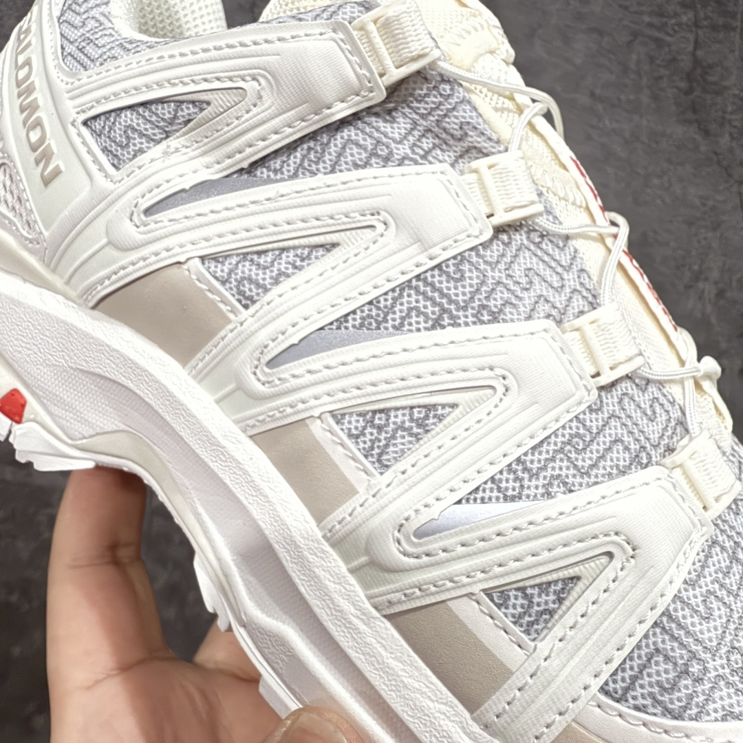 图片[4]-【绿x版】SALOMON XA Pro 3D ADV 萨洛蒙潮流越野机能户外功能鞋 蛇年限定 478481 新配色出货 纯原外贸平台特供订单 耗时半年巨作 全套原纸板楦头开发 原厂特供网布配套加持 确保原汁原味 完美呈现版型 原档数据独家私模五层组合大底 男女鞋同步官方开发至46.5 原装Ortholite轻量化鞋垫 中底布带钢印编号 原厂TPU锁扣 进口港宝加持 后跟自然饱满 还原公司包裹性 鞋面采用SENSIFT贴合技术 全方位贴合包裹脚型 鞋跟部鞋底牵引设计 提供强大的抓地性能 更适应野外崎岖不平的道路 其3D ADVANCED CHASSIS底盘 材料轻量大化 钉齿设计更具稳定性 防护性 鞋底易磨损区运用CONTAGRIP高耐磨材料 应对城市硬质路面长距离跑考验 尺码：36 36.5 37.5 38 38.5 39 40 40.5 41 42 42.5 43 44 44.5 45 46 46.5-选品中心