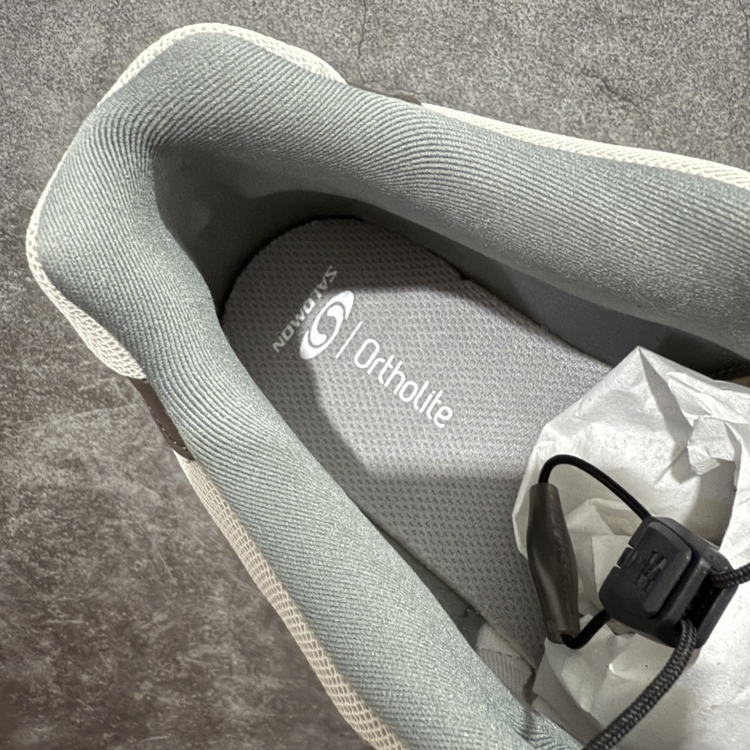 图片[8]-【绿x版】Salomon 萨洛蒙XT-Whisper 户外 休闲 运动鞋 跑鞋 477618 原版购入开发 做货 Salomon 对 XT-WHISPER 鞋面设计进行了升级，以多种鞋面材质，构造了丰富的鞋面层次，为鞋款增添摩登现代感。鞋款独特的波浪形 Sensifit系统设计勾勒出鞋身的流动感线条，并结合标志性的Quicklace™ 快速系带系统，保障全鞋舒适包裹感。结合 Contagrip® 大底，在保留鞋款功能性的同时多维度诠释城市户外型格 配送专柜精美包装🛍📦 面料 ： 原版定制进口网面+牛皮 内里 ： 原版进口透气网里 鞋底 ： 原版开模防滑橡胶材质 底厚 ：3.5CM 尺码： 36-46-选品中心