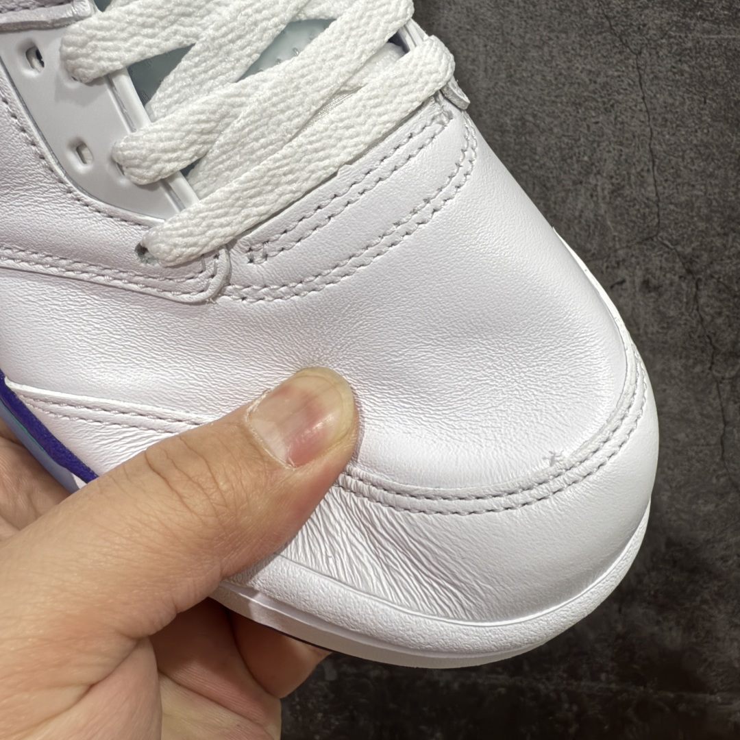 图片[5]-【莞产裁片】Air Jordan 5 Retro AJ5乔5 男子文化篮球鞋 aj5白紫葡萄！货号HQ7978-100 国内一线大厂出品 匠心打造 原厂皮料原厂数据 全新纸板 模具打造 外贸 平台高端零售专供品质 品质毋庸置疑 一眼正品既视感 细节均已解码 尺码：40.5 41 42 42.5 43 44 44.5 45 46 47.5 48.5-选品中心
