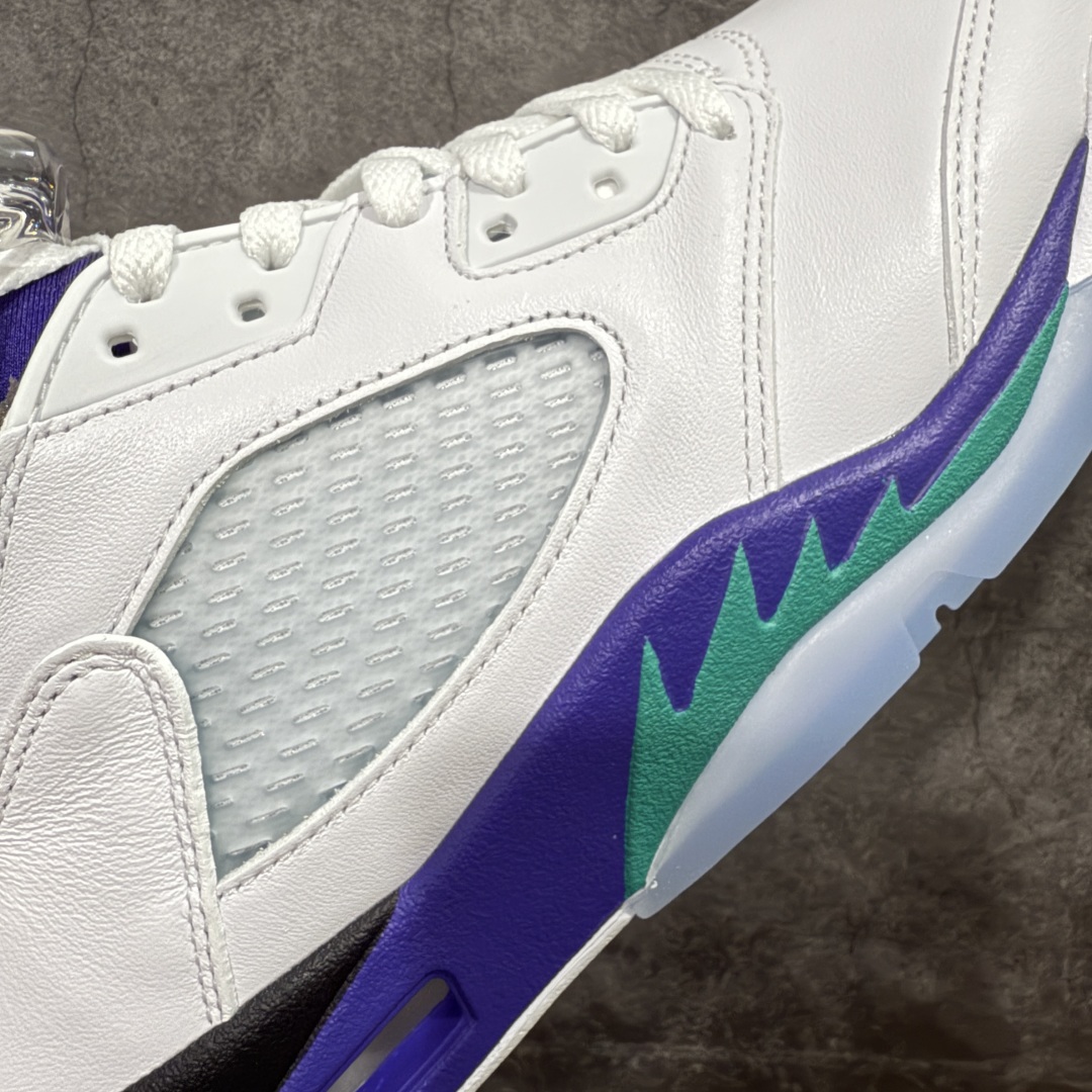 图片[4]-【莞产裁片】Air Jordan 5 Retro AJ5乔5 男子文化篮球鞋 aj5白紫葡萄！货号HQ7978-100 国内一线大厂出品 匠心打造 原厂皮料原厂数据 全新纸板 模具打造 外贸 平台高端零售专供品质 品质毋庸置疑 一眼正品既视感 细节均已解码 尺码：40.5 41 42 42.5 43 44 44.5 45 46 47.5 48.5-选品中心