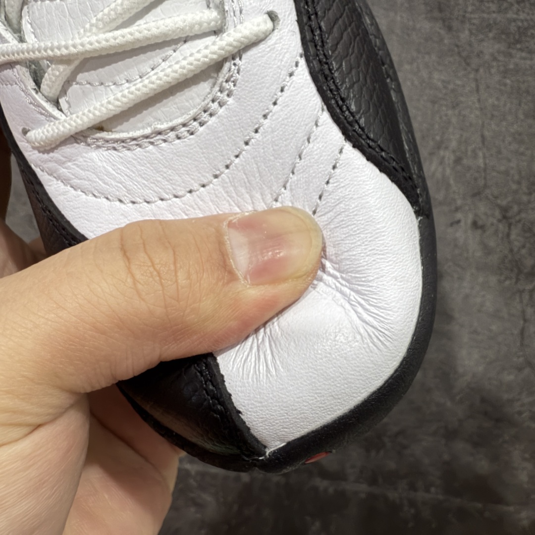 图片[5]-【TK至尊版】Air Jordan AJ12 Retro 潮流 中帮 复古篮球鞋 黑白130690-125 一比一原厂皮 最正确的版型 鞋盒 鞋盒标 芯片 更多12代的配色陆续出齐 真真的做到市场12代天花板 国外强烈推荐版本 外贸混卖专供品质 国内专业外贸AJ大厂出品 原厂楦头纸板 原厂皮料打造 原厂真碳板 内置气垫 尺码：40 40.5 41 42 42.5 43 44 44.5 45 46 47.5-选品中心