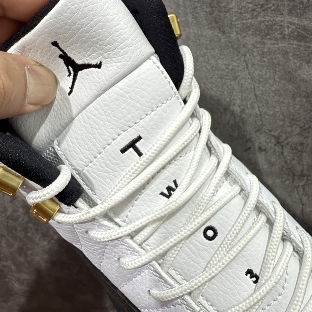 图片[6]-【TK至尊版】Air Jordan AJ12 Retro 潮流 中帮 复古篮球鞋 黑白130690-125 一比一原厂皮 最正确的版型 鞋盒 鞋盒标 芯片 更多12代的配色陆续出齐 真真的做到市场12代天花板 国外强烈推荐版本 外贸混卖专供品质 国内专业外贸AJ大厂出品 原厂楦头纸板 原厂皮料打造 原厂真碳板 内置气垫 尺码：40 40.5 41 42 42.5 43 44 44.5 45 46 47.5-选品中心