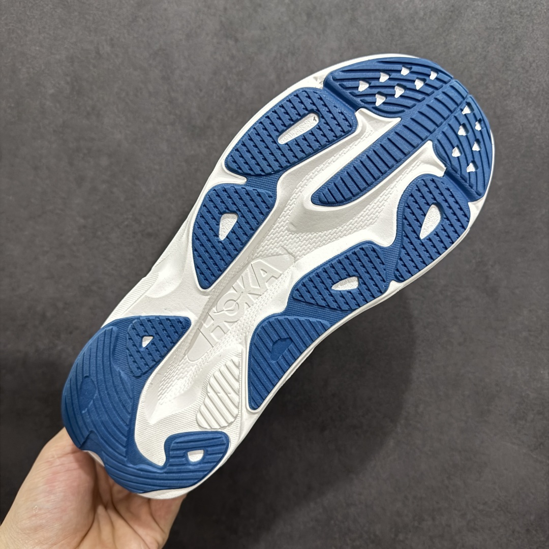  
【公司级】美国新兴跑鞋品牌Hoka One One Skyflow M Low 天空气流系列低帮超轻