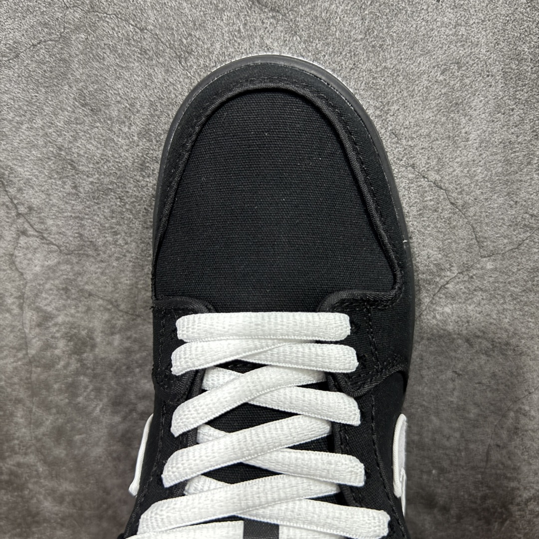  
【纯原版】NIKE SB Dunk Low white hole 2.0 黑白
公司级出品 极力推荐
