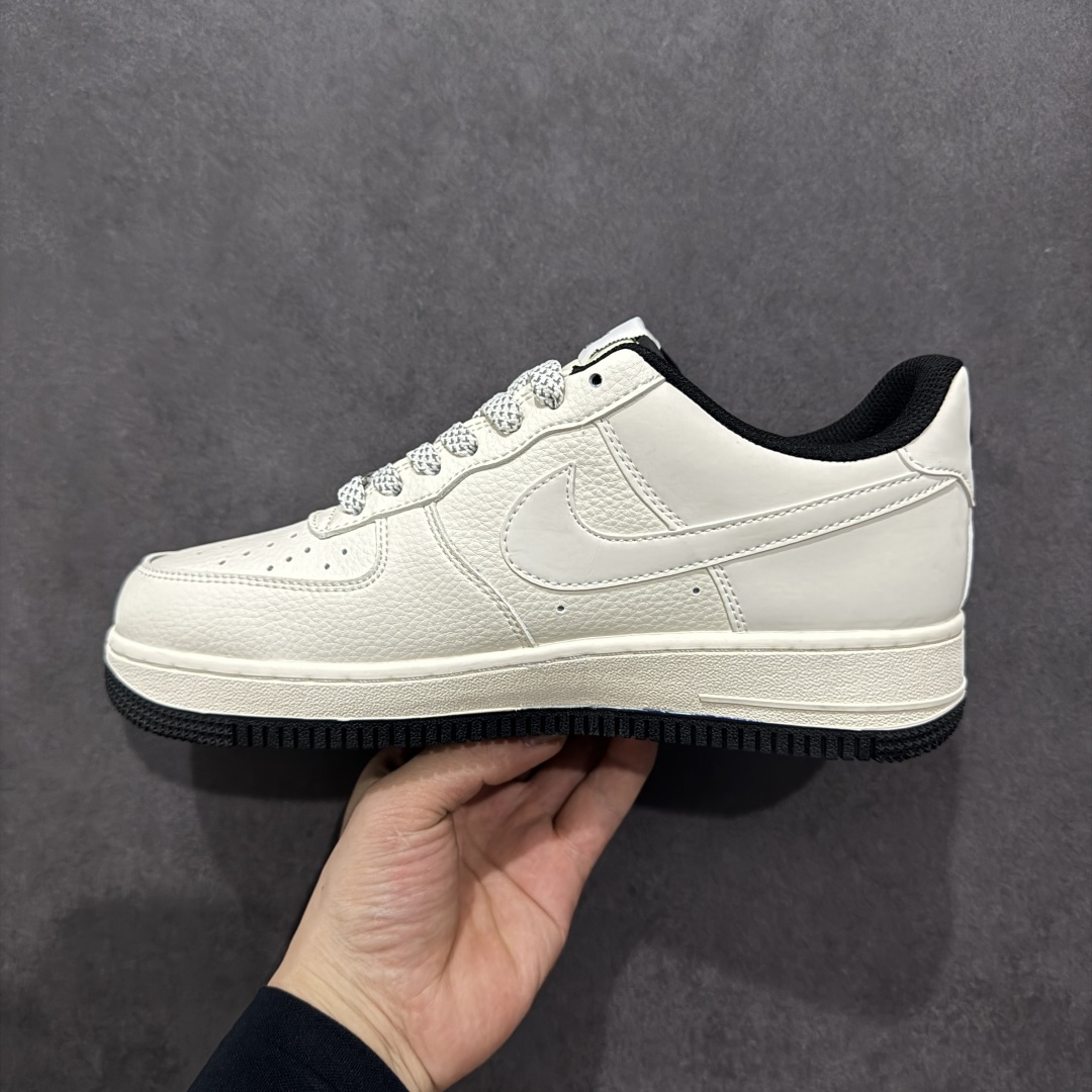  
【定制版】Nike Air Force 1'07 Low 斯图西联名 小双勾黑底 空军一号低帮休闲板