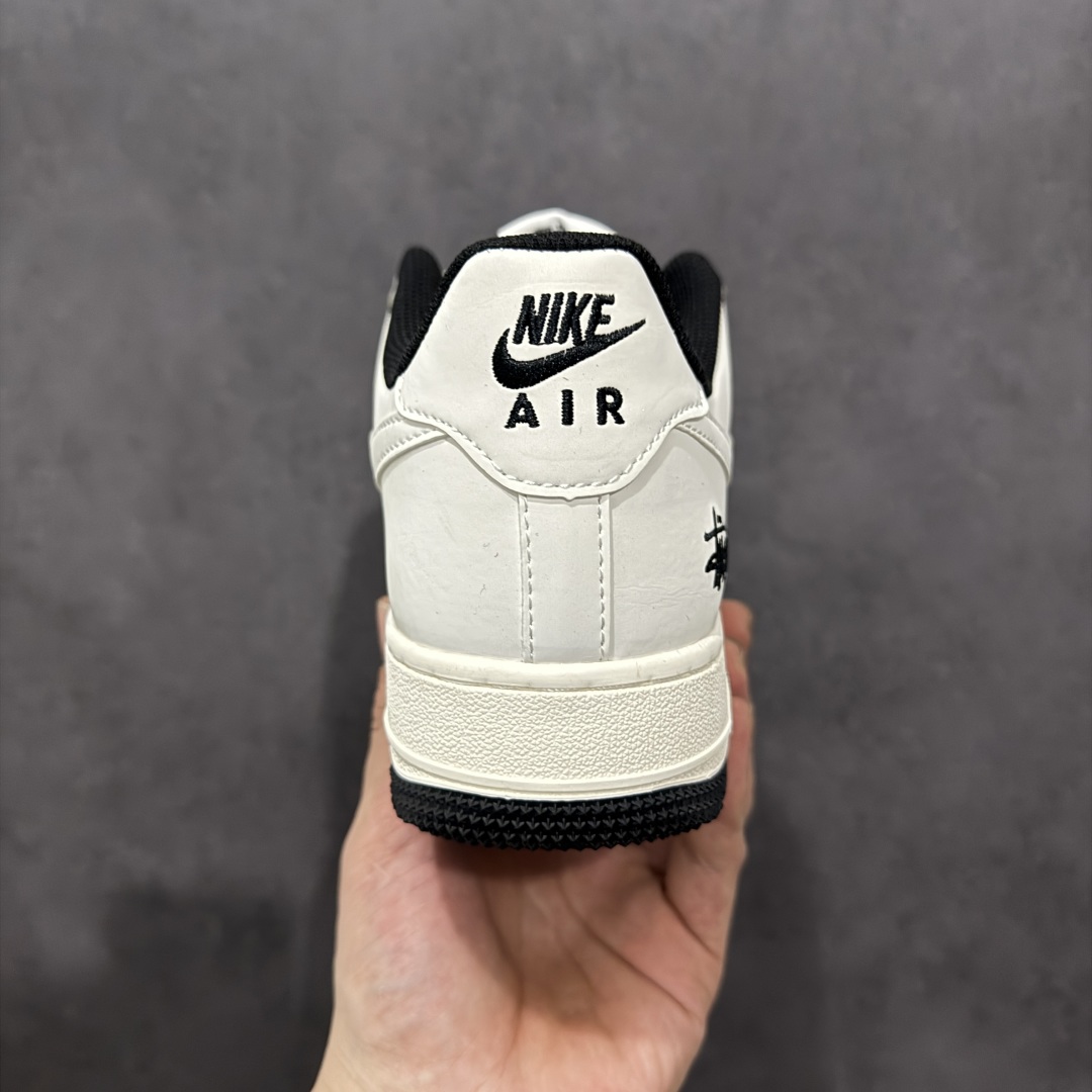  
【定制版】Nike Air Force 1'07 Low 斯图西联名 小双勾黑底 空军一号低帮休闲板